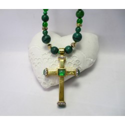 Collier-croix verte et dorée Appoline