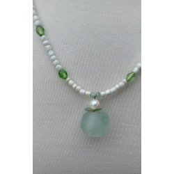 Collier vert et blanc Dina